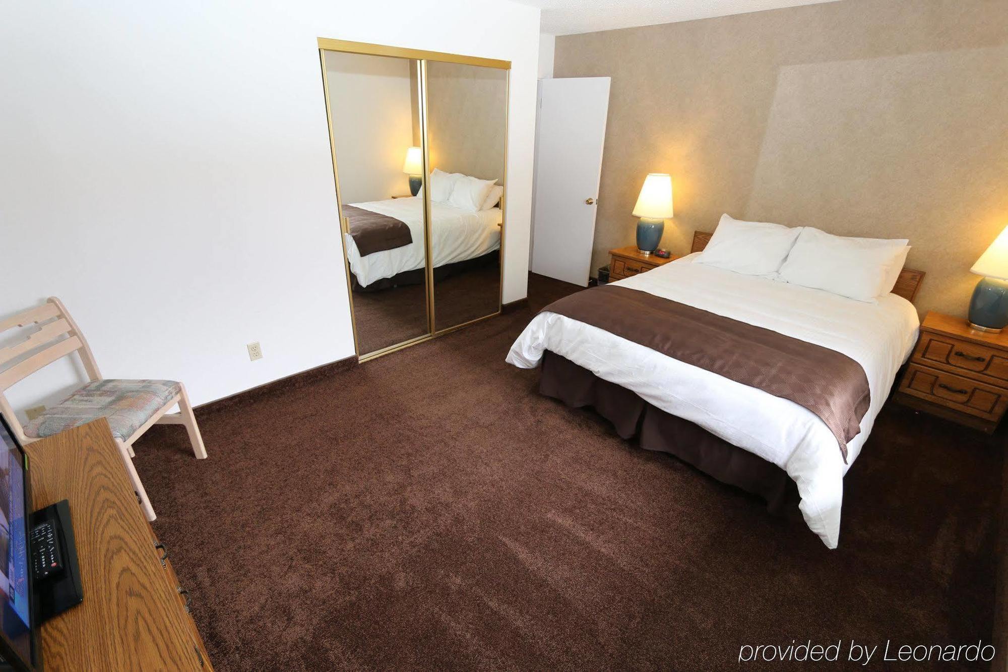 ספארקס Thunderbird Resort Club מראה חיצוני תמונה